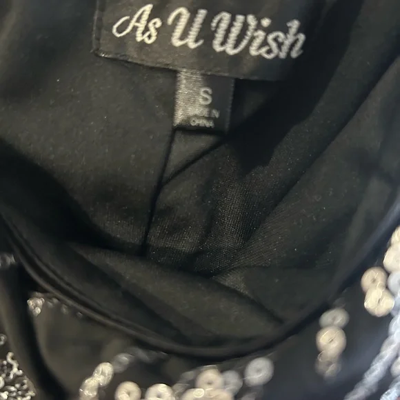 Sparkly dress. New Years & Christmas party - Picture 2 of 5